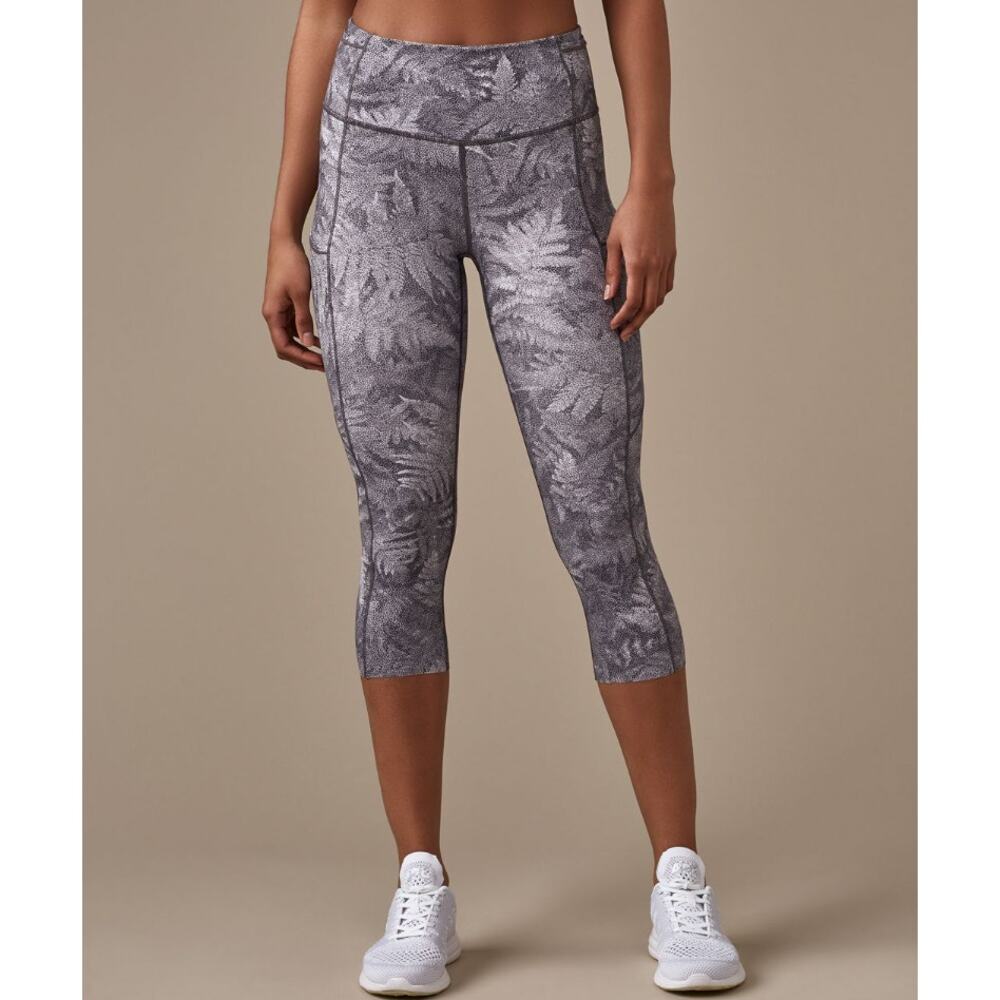 Lululemon Fast & Free Kindred Spirit Alpine Cropped 19 in. Leggings 4 Small